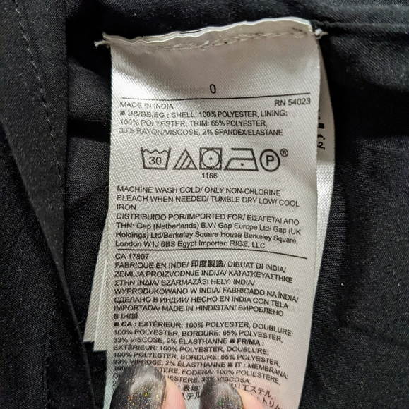 Heritage Collection lace skirt w/ pockets - Picture 8 of 8